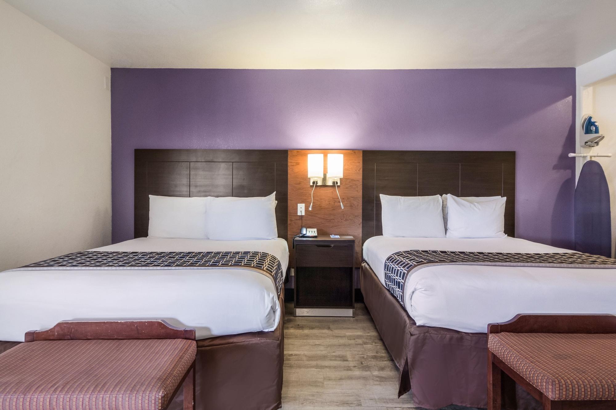 Standard Queen Room with Two Queen Beds - Non-Smoking