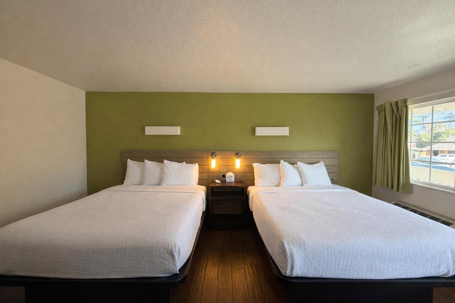 Signature 2 Queen Room