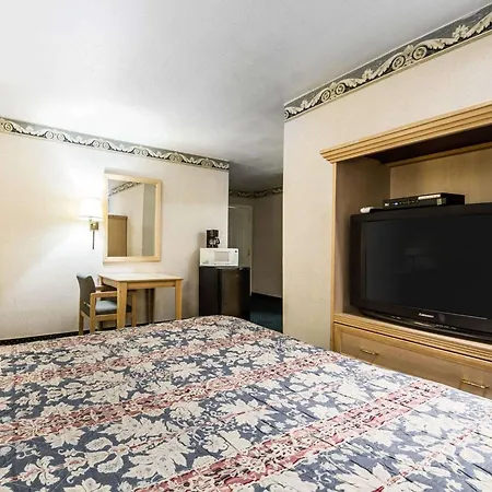 Rodeway Inn Monterey Near Fairgrounds-3
